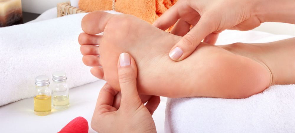 چگونه پاها را ماساژ دهیم