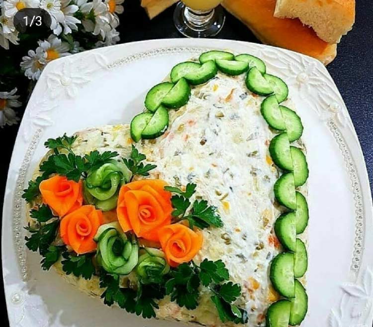 تزئین سالاد الویه به شکل قلب