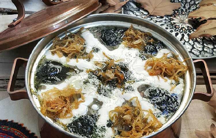 تزیین آش رشته