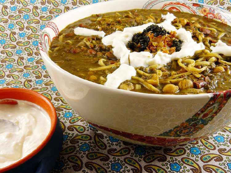 تزیین آش رشته