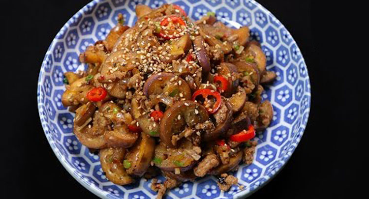 خوراک تند قارچ و بادمجان