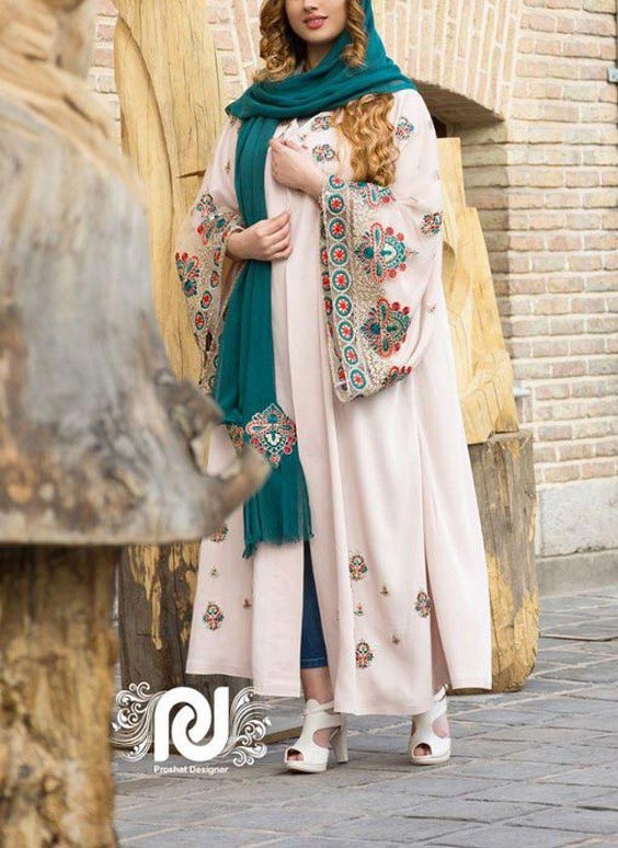 مدل مانتو مجلسی بلند طرح دار سنتی