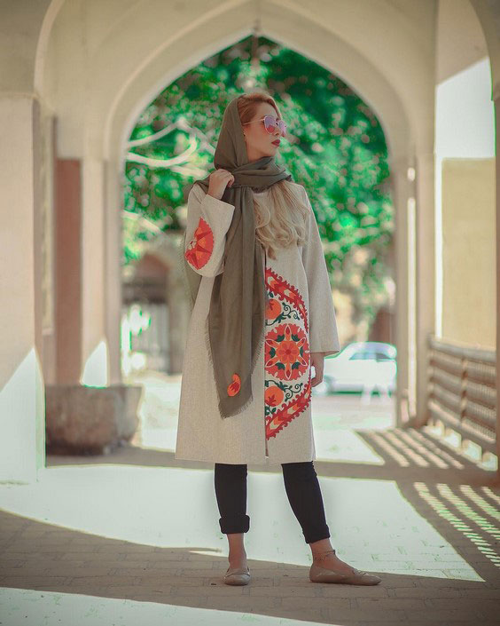 مانتو مجلسی دخترانه طرحدار سنتی
