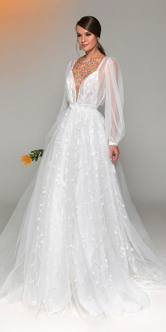 لباس عروس آستین پفی یقه باز