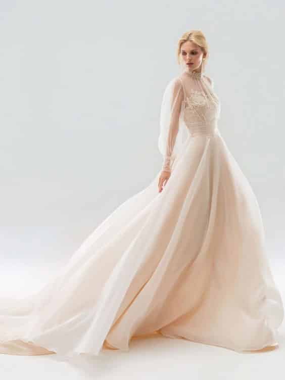 مدل لباس عروس صورتی آستین پفی 
