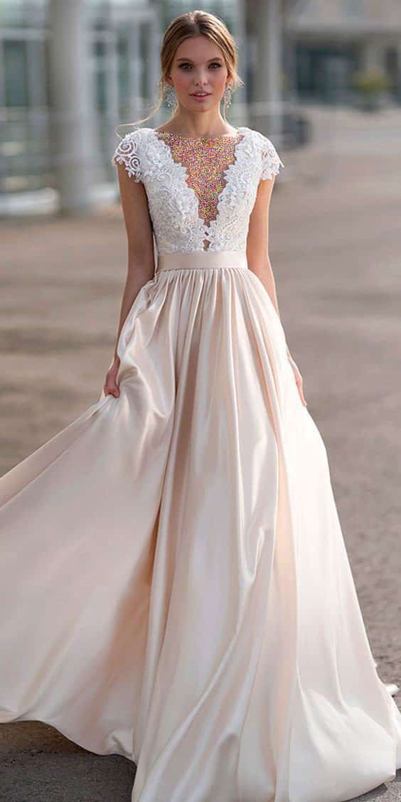 مدل لباس عروس شامپاینی ساتن