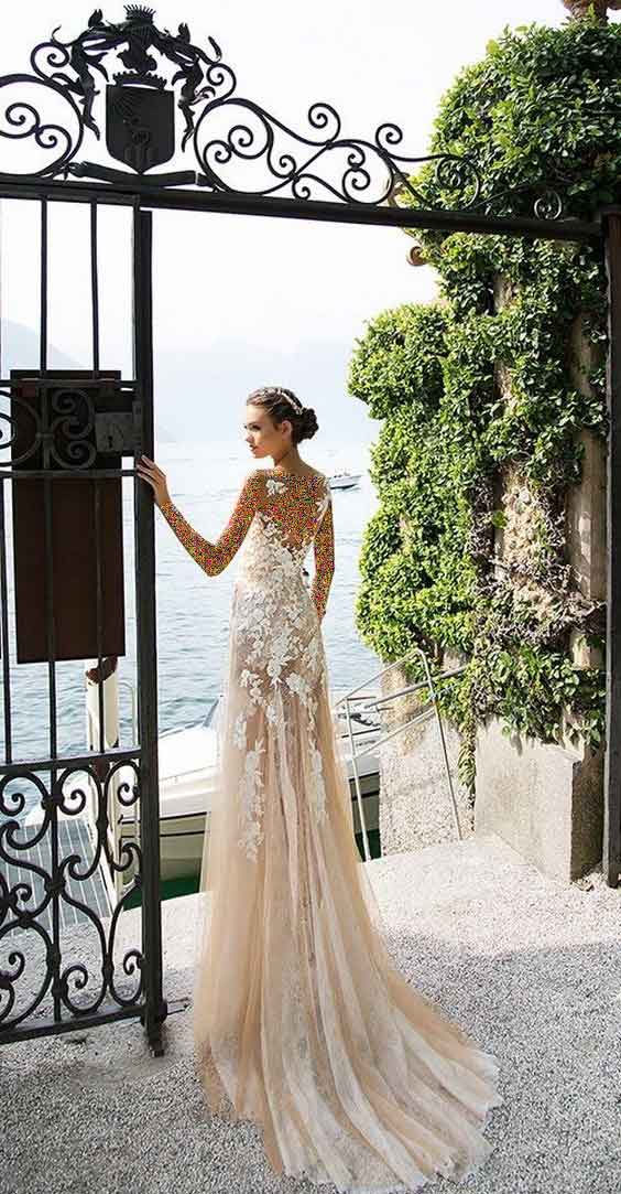 مدل لباس عروس شامپاینی بژ
