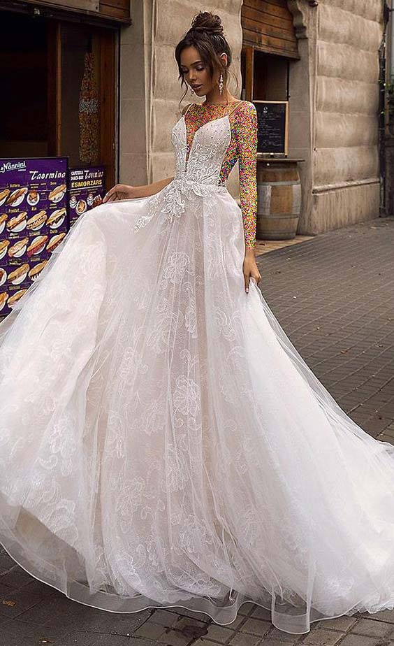 مدل لباس عروس شامپاینی دکلته پشت باز