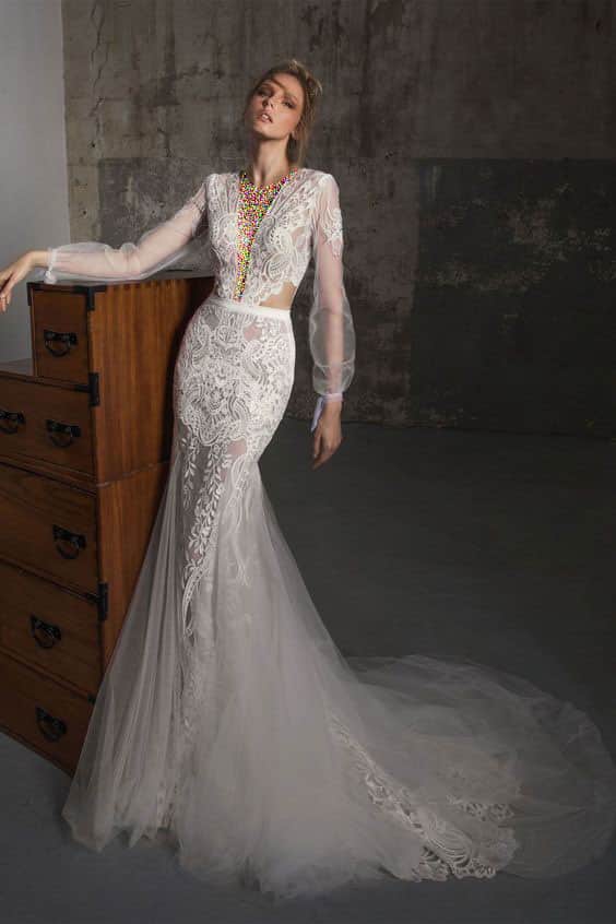 مدل لباس عروس یقه هفت آستین پفی