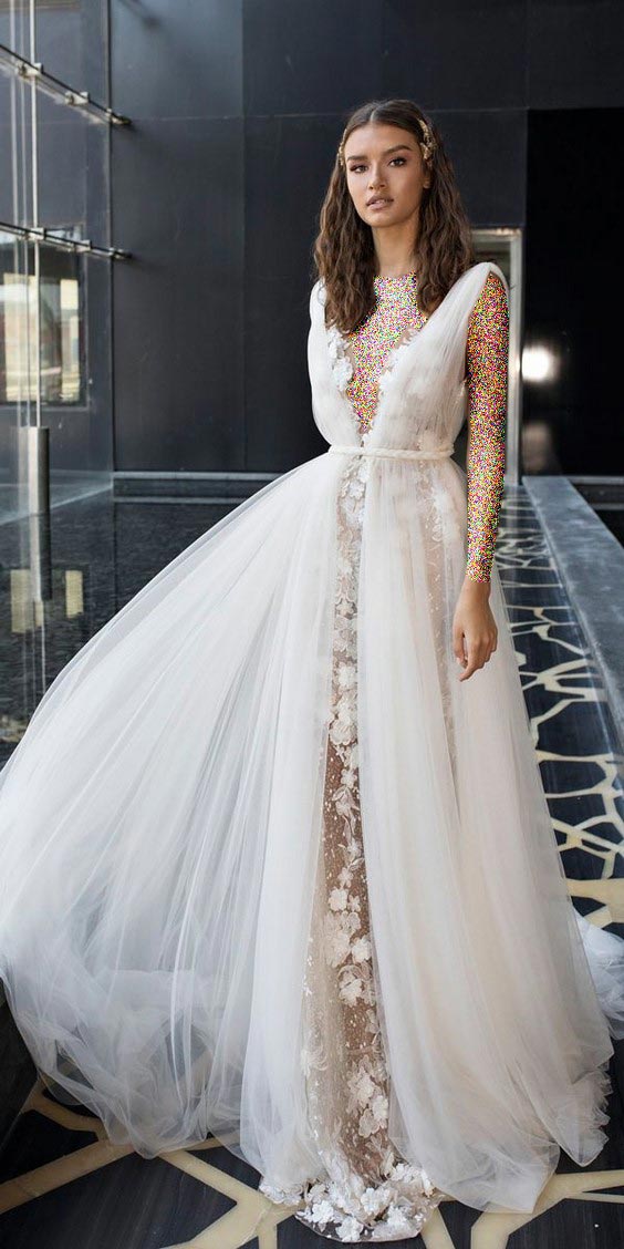 مدل لباس عروس یقه هفت گلدار