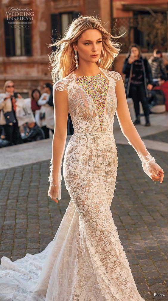مدل لباس عروس یقه هفت گل برجسته شامپاینی