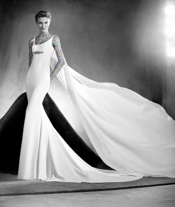 لباس عروس مدل ماهی شنل دار ساده