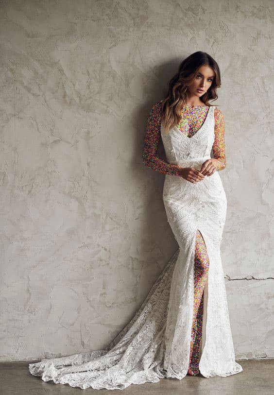 مدل لباس عروس دنباله دار چاک دار