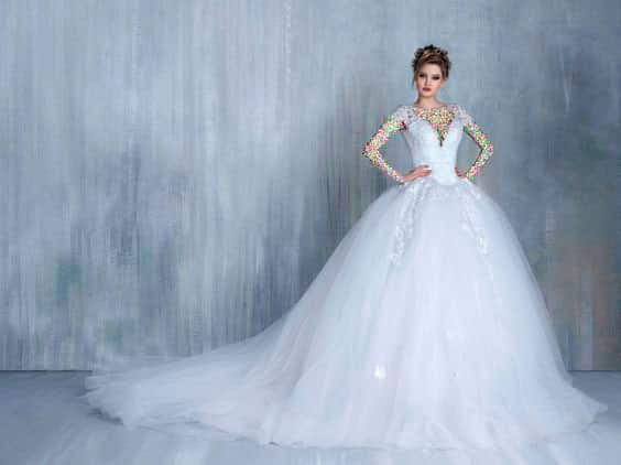 مدل لباس عروس ایرانی پرنسسی دنباله دار