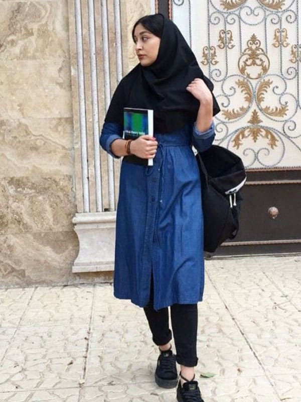 تیپ دانشجویی ساده و محجبه