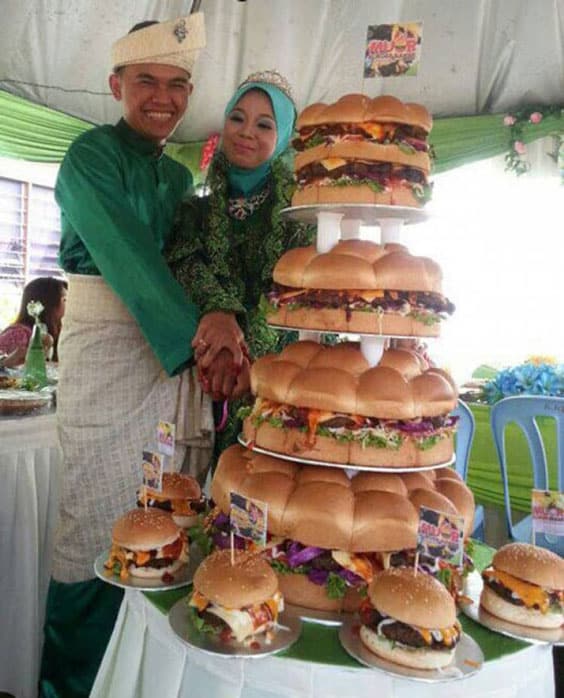 عجیب ترین کیک های عروسی با تم همبرگر