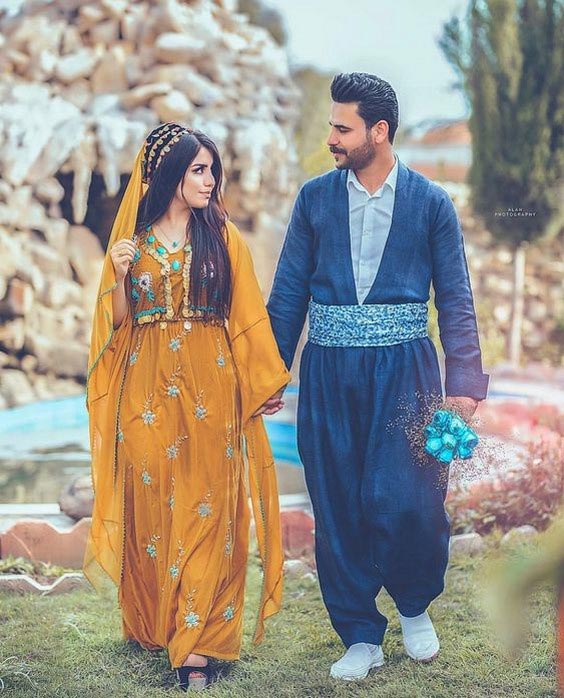 ۳۵ مدل لباس کردی زنانه، آمیزه‌ای از رنگ و فرهنگ غنی ایرانی انگیزه 