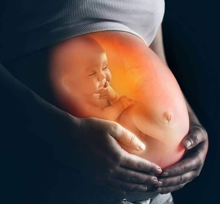 اثرات منفی روزه گرفتن در بارداری