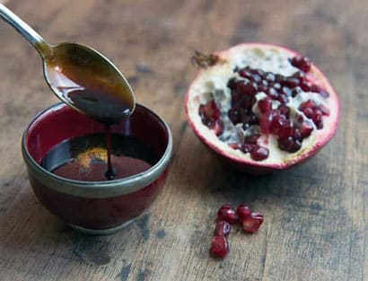 سس رب انار برای اکبر جوجه