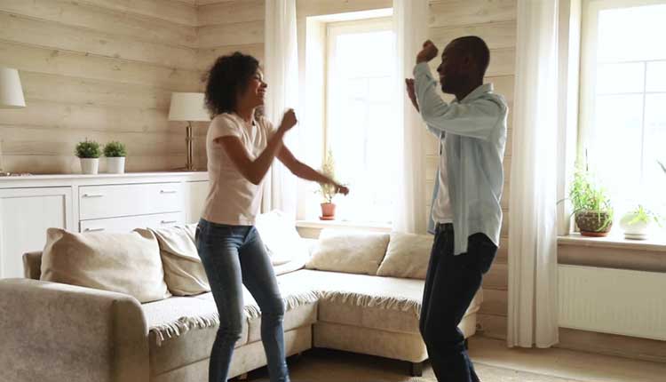 رقص و کاهش وزن در خانه