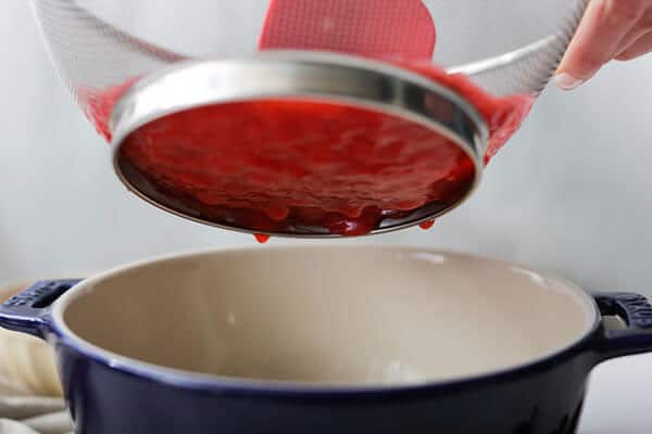 طرز تهیه لواشک آلبالوی خانگی