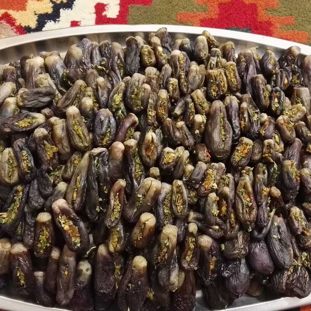 طرز تهیه ترشی بادمجان شکم پر مجلسی