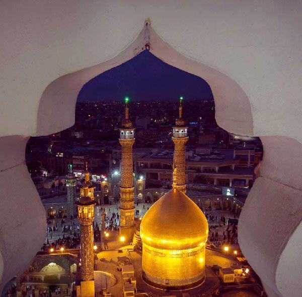 حرم حضرت معصومه (س) در شب