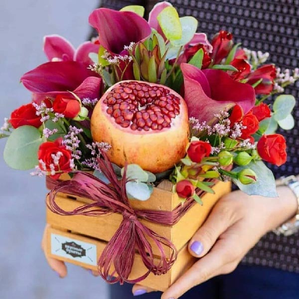 هدیه شب یلدا برای نامزد
