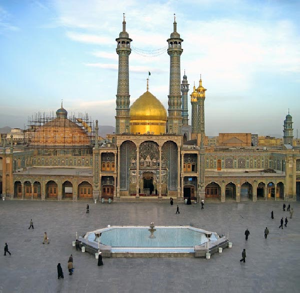 تصویر حیاط حرم حضرت معصومه (س)