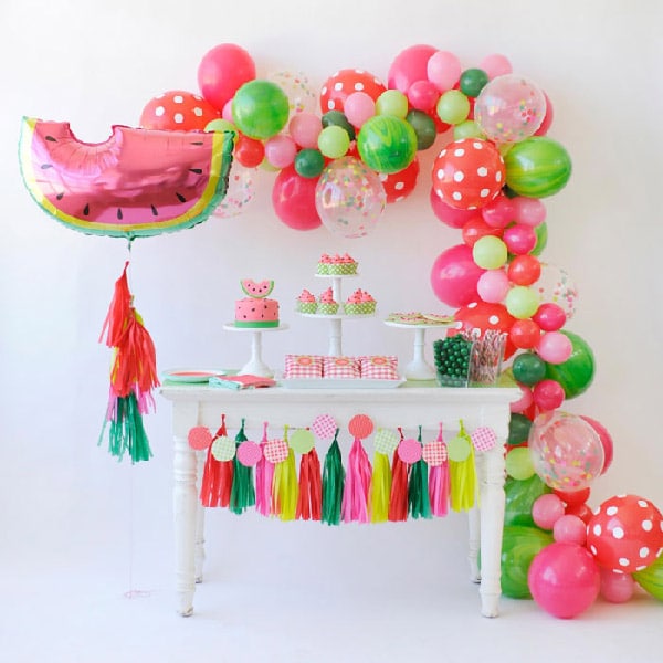 بادکنک آرایی شب یلدا برای بچه ها