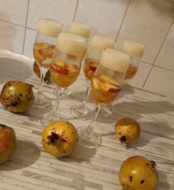 ژله میان تهی با میوه