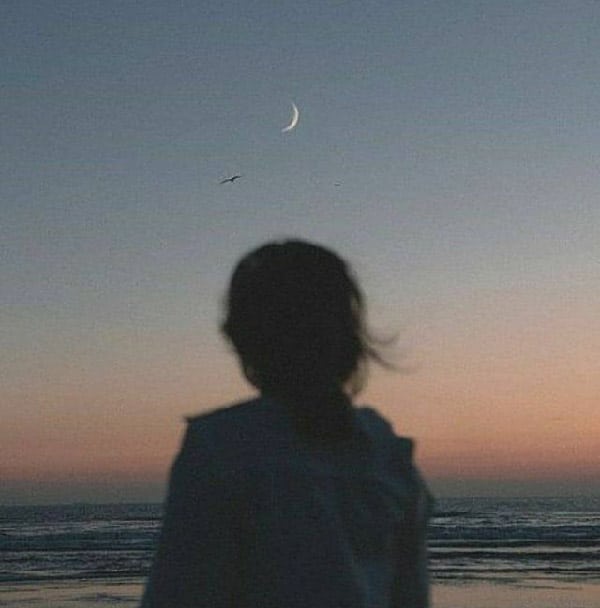 عکس پروفایل دخترانه شیک و باکلاس با ماه