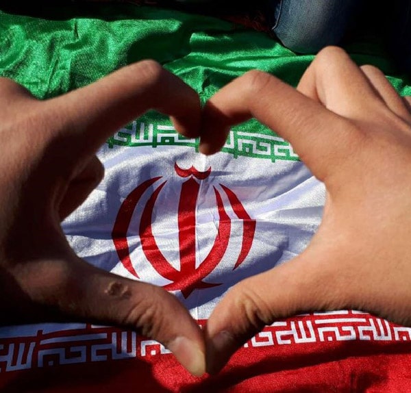 عکس دخترانه پرچم ایران برای پروفایل