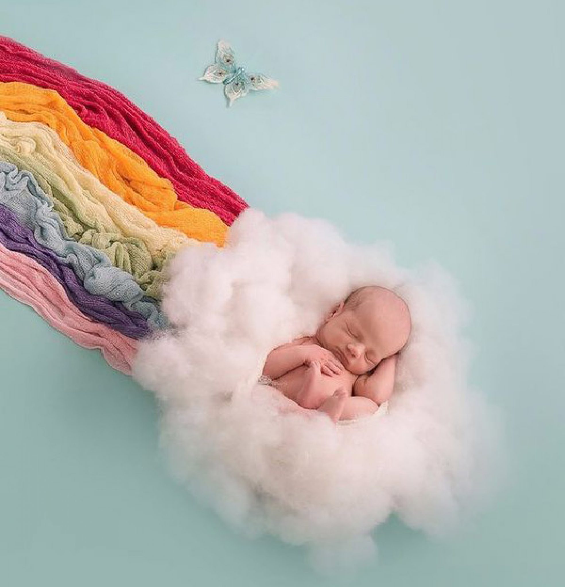 Необычная фотосессия новорожденных