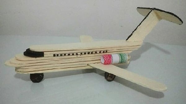 کاردستی دهه فجر با چوب بستنی هواپیما
